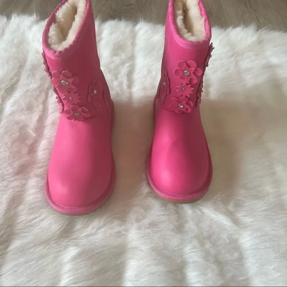 UGG Nubuck Studded Accents Snow Boots (4)